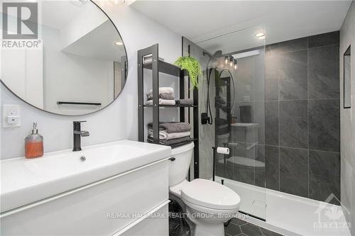 773 Wooler Place, Ottawa, ON - Indoor Photo Showing Bathroom