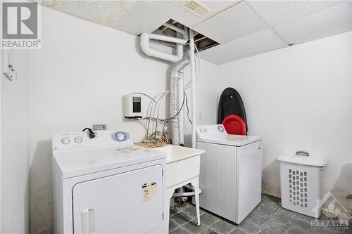 2918 Millstream Way, Ottawa, ON - Indoor Photo Showing Laundry Room