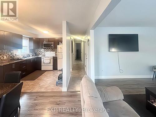 Middle floor hallway - 82 Carnaby Crescent, Kitchener, ON - Indoor Photo Showing Kitchen