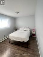 Middle floor bedroom 2 - 