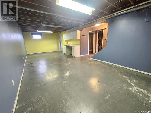 1118 Park Avenue, Weyburn, SK - Indoor Photo Showing Basement