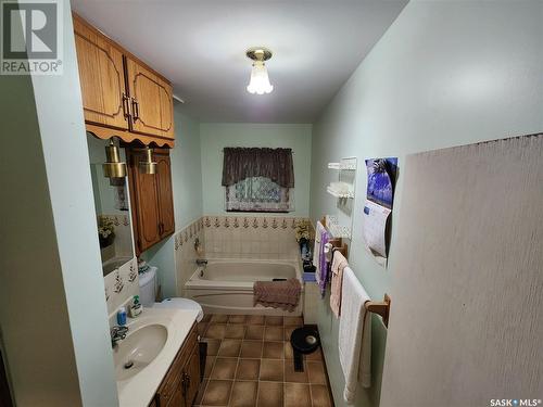 Holinaty Acreage, Porcupine Rm No. 395, SK - Indoor Photo Showing Bathroom