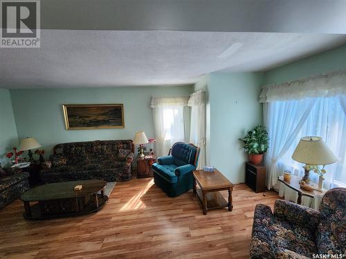 Holinaty Acreage, Porcupine Rm No. 395, SK - Indoor Photo Showing Living Room