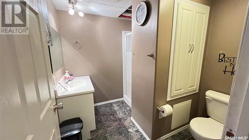 2151 95Th Street, North Battleford, SK - Indoor Photo Showing Bathroom