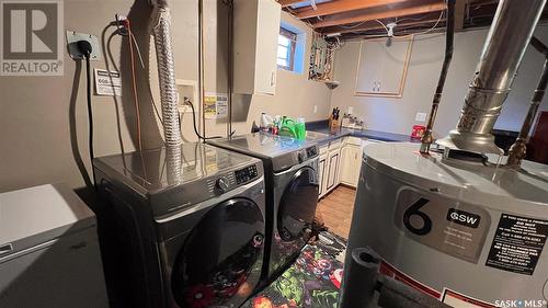 2151 95Th Street, North Battleford, SK - Indoor Photo Showing Laundry Room