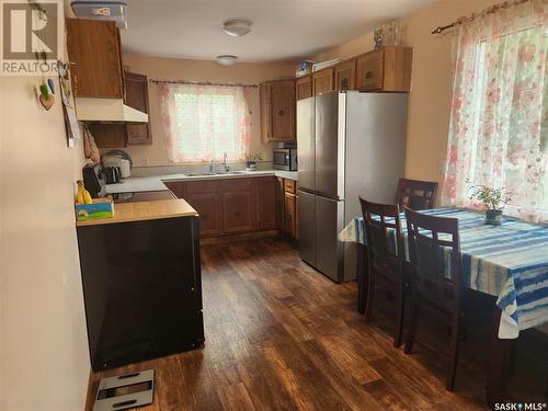 607 97Th Avenue, Tisdale, SK - Indoor Photo Showing Kitchen