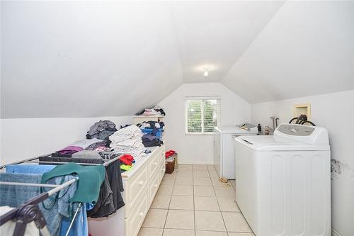 6073 Dixon Street, Niagara Falls, ON - Indoor Photo Showing Laundry Room