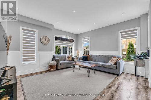 51 Long Branch Trail, Brampton (Bram East), ON - Indoor Photo Showing Living Room