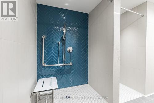 209 - 4675 Metcalfe Avenue, Mississauga (Central Erin Mills), ON - Indoor Photo Showing Bathroom