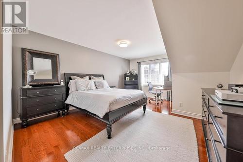 585 Hancock Way, Mississauga (Lorne Park), ON - Indoor Photo Showing Bedroom