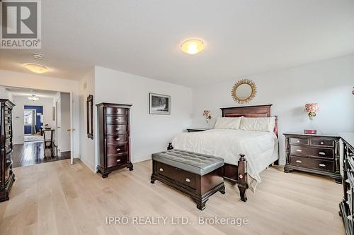 13 Legend Lane, Brampton (Fletcher'S Creek Village), ON - Indoor Photo Showing Bedroom