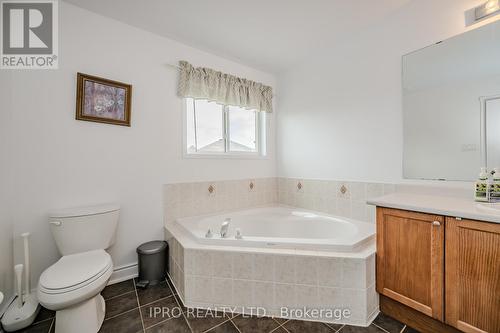 13 Legend Lane, Brampton, ON - Indoor Photo Showing Bathroom