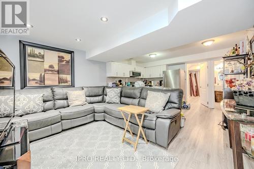 13 Legend Lane, Brampton, ON - Indoor Photo Showing Living Room