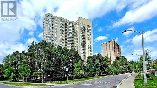 1811 - 3077 Weston Road, Toronto (Humberlea-Pelmo Park), ON - Outdoor