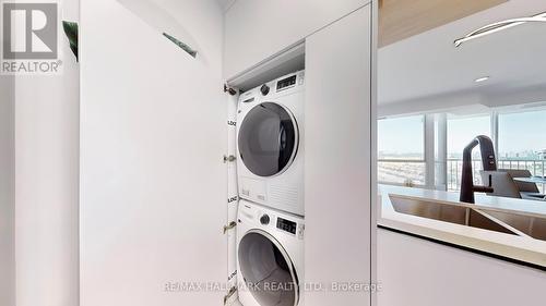 1811 - 3077 Weston Road, Toronto (Humberlea-Pelmo Park), ON - Indoor Photo Showing Laundry Room