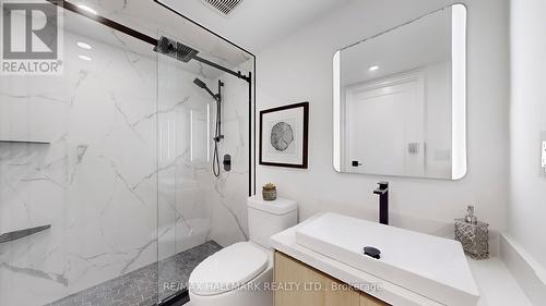 1811 - 3077 Weston Road, Toronto (Humberlea-Pelmo Park), ON - Indoor Photo Showing Bathroom