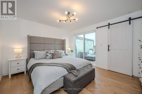 22B - 146 Downey Road, Guelph (Kortright Hills), ON - Indoor Photo Showing Bedroom