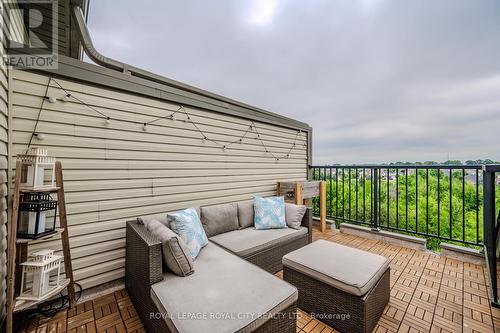 22B - 146 Downey Road, Guelph (Kortright Hills), ON - Outdoor With Deck Patio Veranda With Exterior