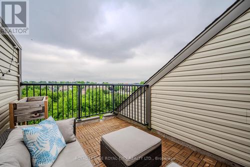 22B - 146 Downey Road, Guelph (Kortright Hills), ON - Outdoor With Balcony With Exterior