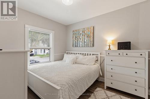 67 Eagle Avenue, Brantford, ON - Indoor Photo Showing Bedroom