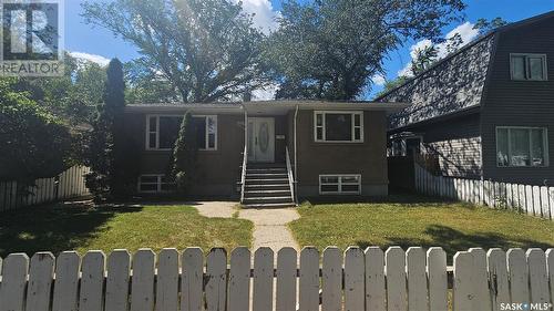 1510 Lorne Avenue, Saskatoon, SK - Outdoor With Facade