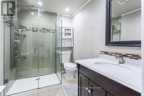 24 Spartan Avenue, Hamilton (Stoney Creek Industrial), ON - Indoor Photo Showing Bathroom