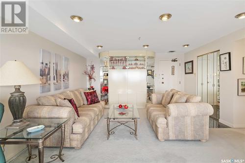 2460 424 Spadina Crescent E, Saskatoon, SK - Indoor Photo Showing Living Room