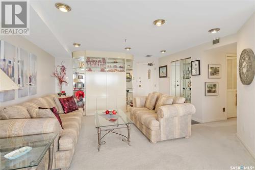 2460 424 Spadina Crescent E, Saskatoon, SK - Indoor Photo Showing Living Room