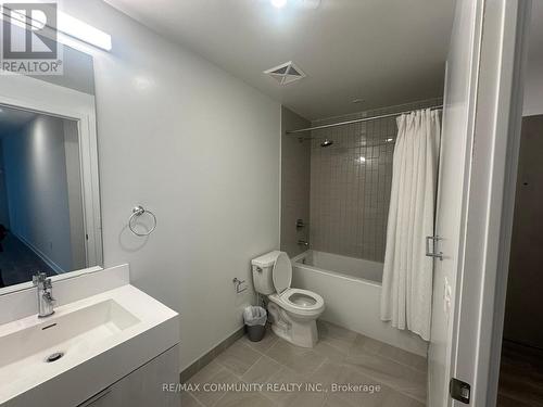 315 - 35 Tubman Avenue, Toronto (Regent Park), ON - Indoor Photo Showing Bathroom