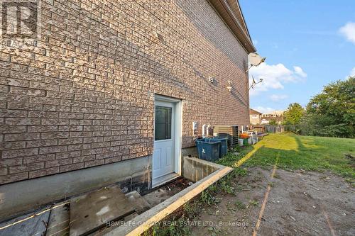 45 Palomino Place, Whitby (Pringle Creek), ON - Outdoor