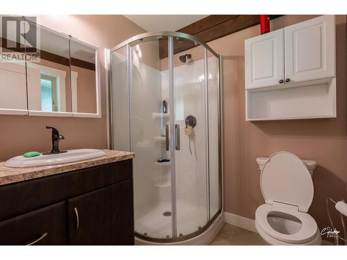 2111 Dunn Road, Christina Lake, BC - Indoor Photo Showing Bathroom