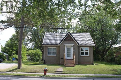 6566 Drummond Road, Niagara Falls, ON - Outdoor With Facade