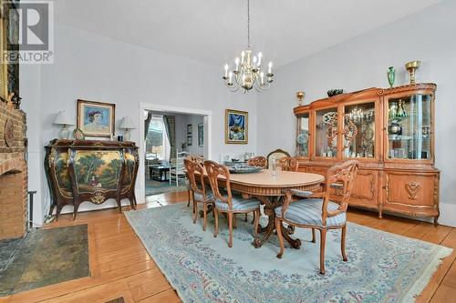 30 Apple Street, Brockville, ON - Indoor Photo Showing Dining Room