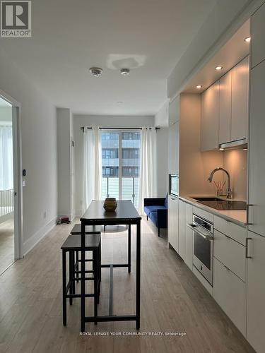 1401 - 470 Front Street W, Toronto, ON - Indoor Photo Showing Kitchen