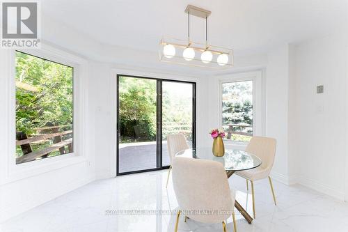 452 Alex Doner Drive, Newmarket (Glenway Estates), ON - Indoor Photo Showing Dining Room