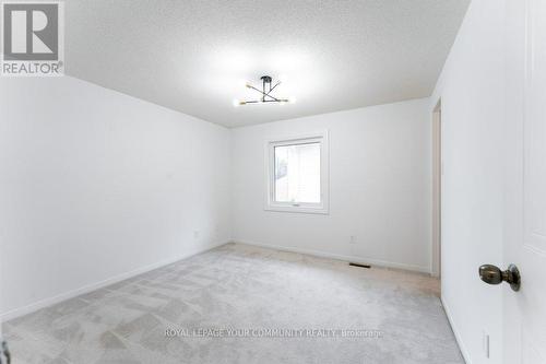 452 Alex Doner Drive, Newmarket (Glenway Estates), ON - Indoor Photo Showing Other Room