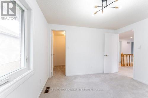 452 Alex Doner Drive, Newmarket (Glenway Estates), ON - Indoor Photo Showing Other Room