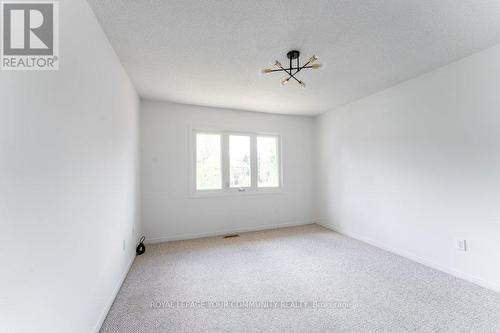 452 Alex Doner Drive, Newmarket (Glenway Estates), ON - Indoor Photo Showing Other Room