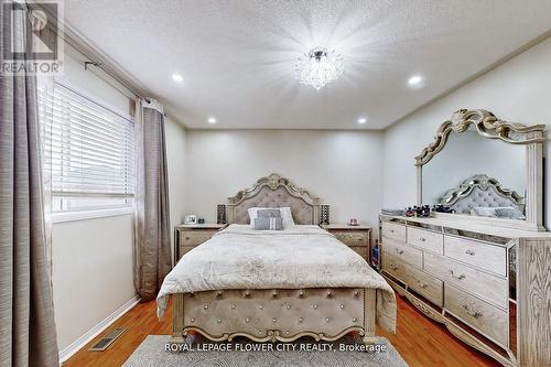 185 Solway Avenue, Vaughan (Maple), ON - Indoor Photo Showing Bedroom