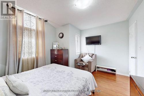 185 Solway Avenue, Vaughan (Maple), ON - Indoor Photo Showing Bedroom