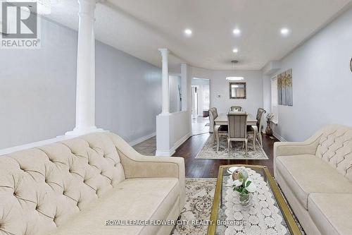 185 Solway Avenue, Vaughan (Maple), ON - Indoor Photo Showing Living Room