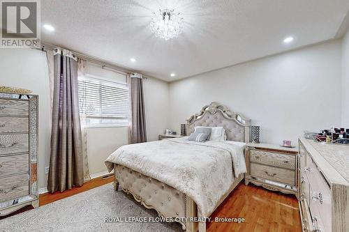 185 Solway Avenue, Vaughan (Maple), ON - Indoor Photo Showing Bedroom