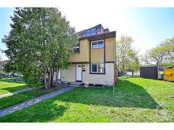 117-2570 SOUTHVALE Crescent  Ottawa, ON K1B 5B7