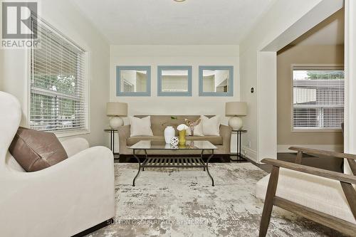 34 Fairfield Avenue, Toronto (Long Branch), ON - Indoor Photo Showing Living Room