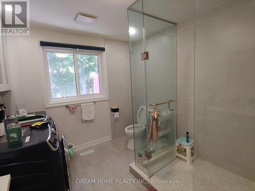 2 Axsmith Crescent, Toronto (Don Valley Village), ON - Indoor Photo Showing Bathroom