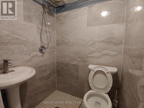 2 Axsmith Crescent, Toronto (Don Valley Village), ON - Indoor Photo Showing Bathroom