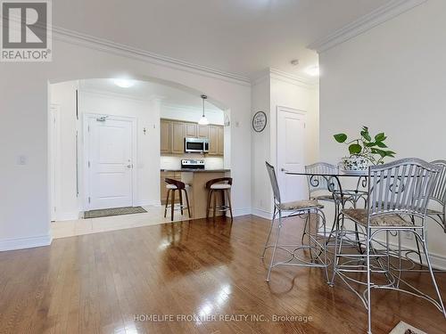 305 - 9519 Keele Street, Vaughan (Maple), ON - Indoor Photo Showing Dining Room