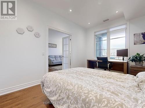 305 - 9519 Keele Street, Vaughan (Maple), ON - Indoor Photo Showing Bedroom