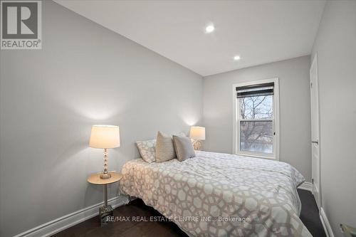 401 Fountain Street S, Cambridge, ON - Indoor Photo Showing Bedroom