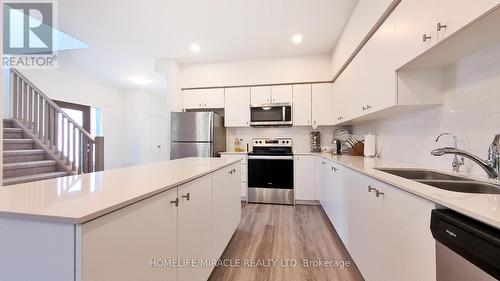 42 - 110 Fergus Avenue, Kitchener, ON - Indoor Photo Showing Kitchen With Stainless Steel Kitchen With Double Sink With Upgraded Kitchen